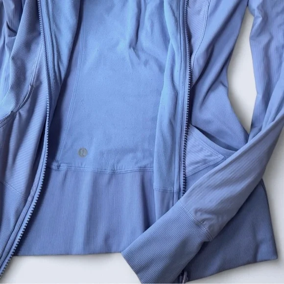 Lululemon In Flux Jacket Lullaby Blue Purple Swift Hooded Full Zip Size 6 - Picture 5 of 10